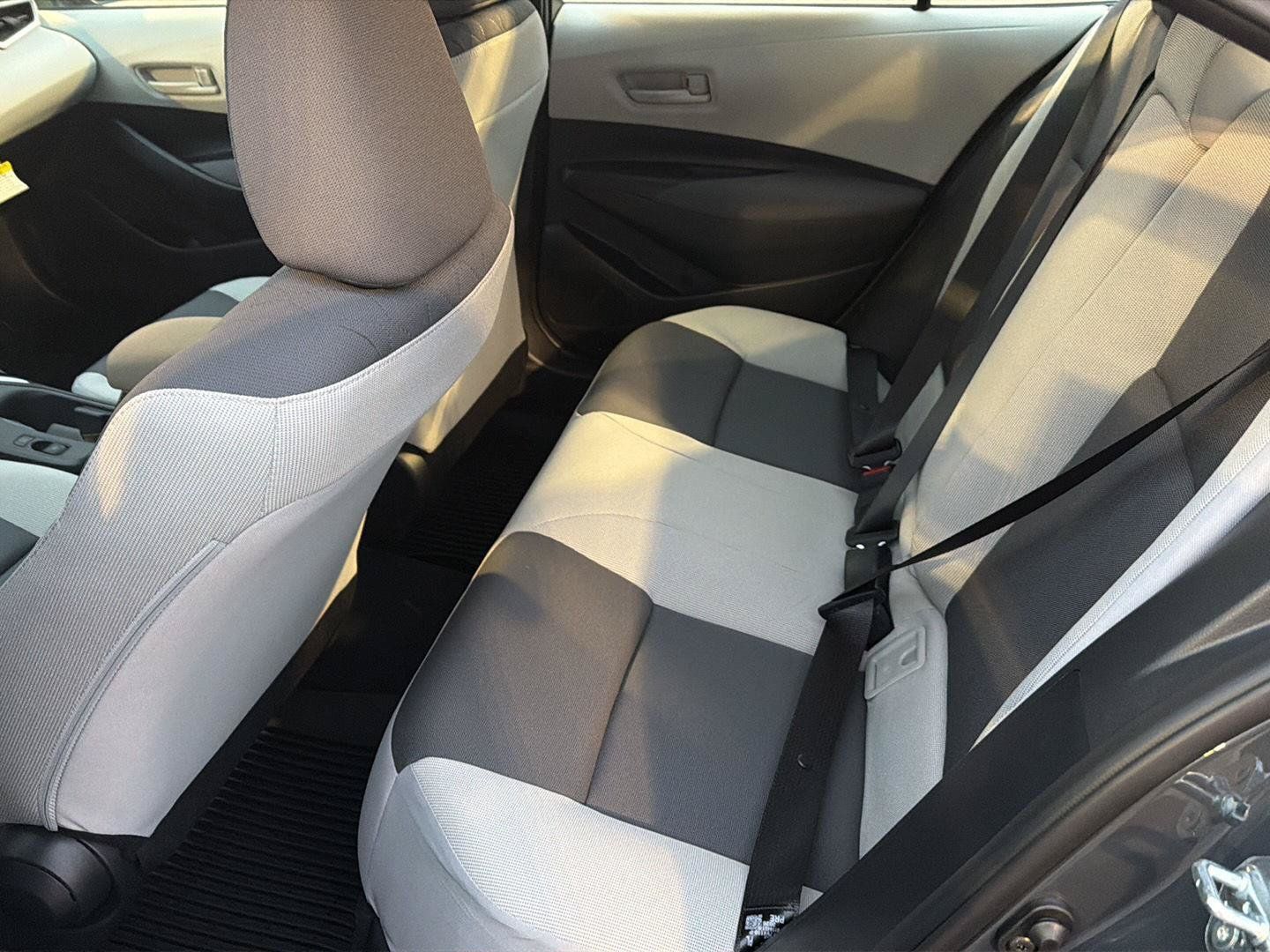 New 2026 Toyota Corolla LE w/ LE Premium Package FWD image 11