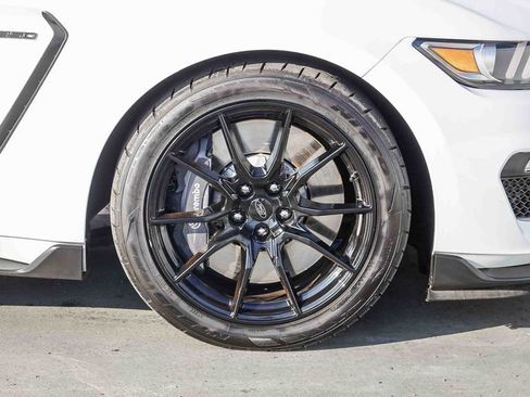 Used 2020 Ford Mustang Shelby GT350 w/ Technology Package image 11