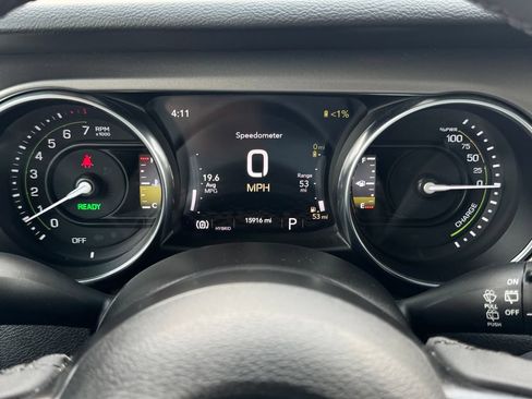 Used 2023 Jeep Wrangler Unlimited w/ Cold Weather Group AWD/4WD image 21