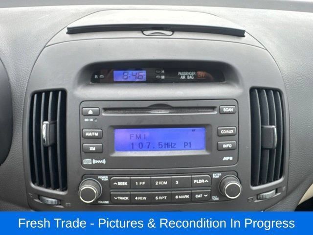 Used 2009 Hyundai Elantra GLS FWD image 16