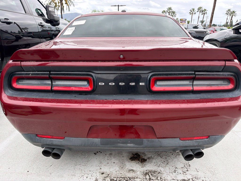 Used 2019 Dodge Challenger SXT RWD image 4