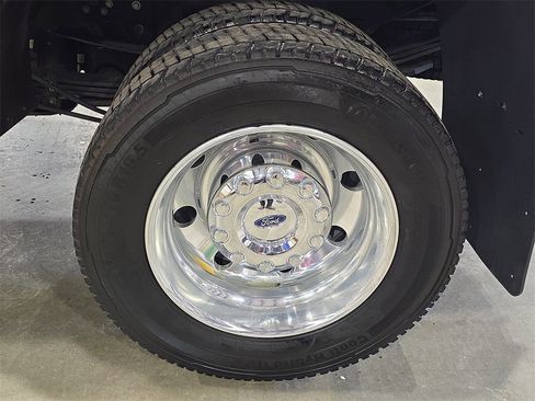 Used 2022 Ford F450 Limited w/ FX4 Off-Road Package image 33