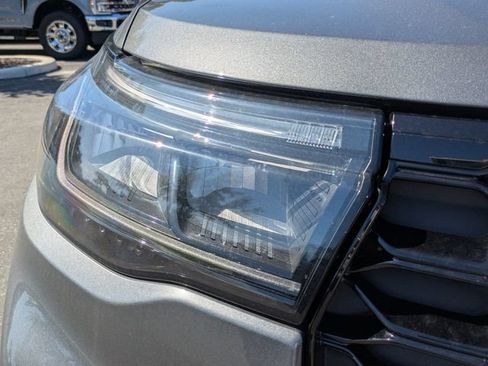 Certified 2026 Ford Explorer ST-Line w/ ST-Line Street Pack RWD image 10