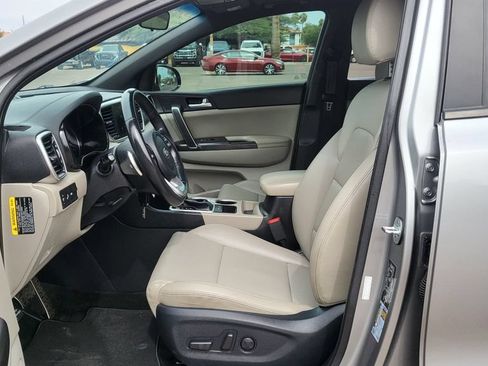 Used 2022 Kia Sportage Nightfall Edition FWD image 24