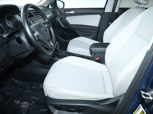 Used 2018 Volkswagen Tiguan SEL image 22