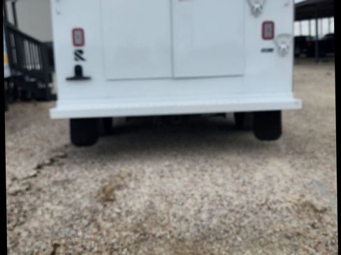 Used 2024 Ford E-350 and Econoline 350 Super Duty w/ Power Windows & Locks Group RWD image 11