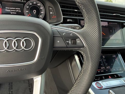 Used 2024 Audi SQ8 Premium Plus w/ 23" Wheel Package AWD/4WD image 22