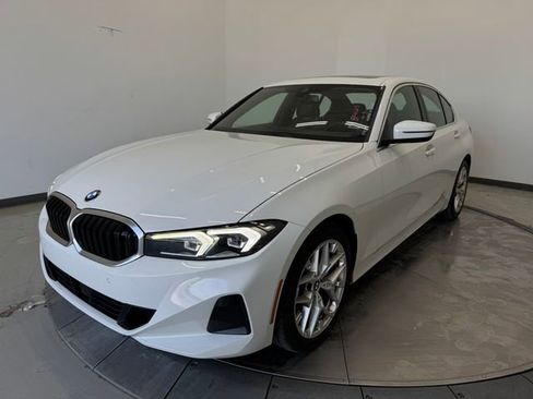 Used 2025 BMW 330i Sedan RWD image 32