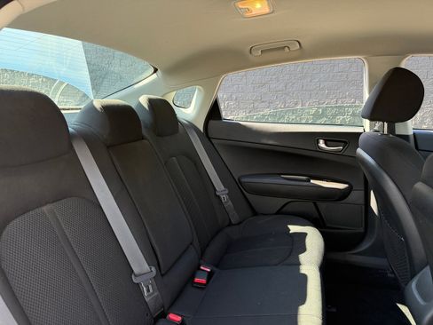 Used 2020 Kia Optima LX image 18