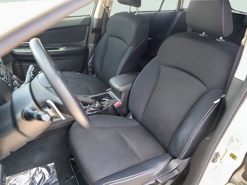 Used 2013 Subaru Crosstrek 2.0i Premium image 10