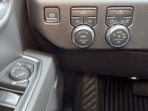 New 2025 GMC Sierra 1500 Elevation w/ Preferred Package image 18