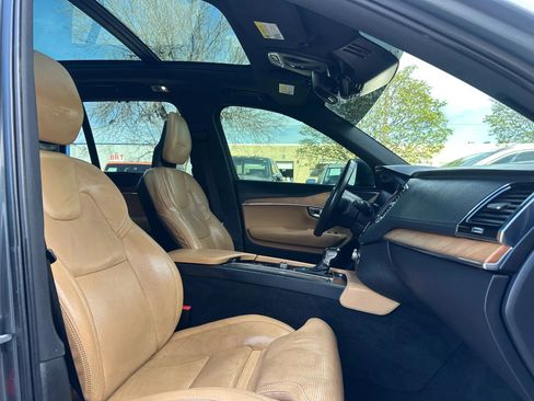 Used 2016 Volvo XC90 T6 Inscription w/ Vision Package image 30
