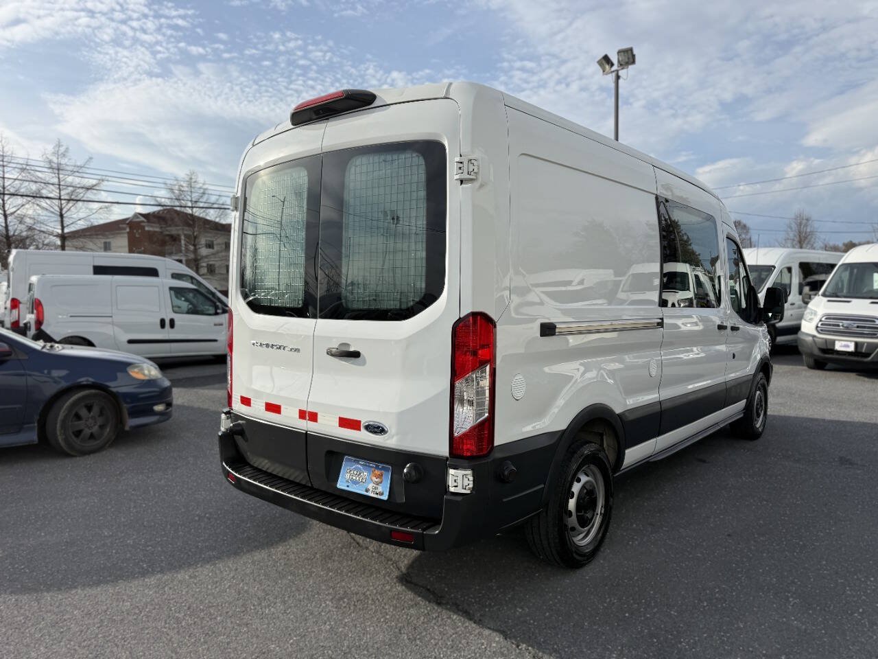 Used 2018 Ford Transit 350 148 Medium Roof RWD image 3