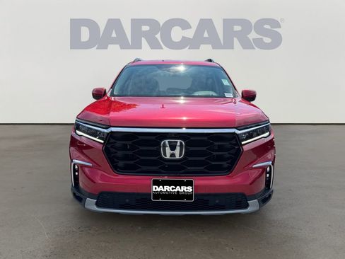 Used 2025 Honda Pilot Elite image 2