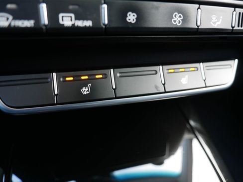 Used 2020 Kia Sorento SX image 28