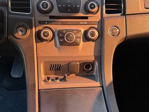 Used 2018 Ford Taurus Police Interceptor image 13