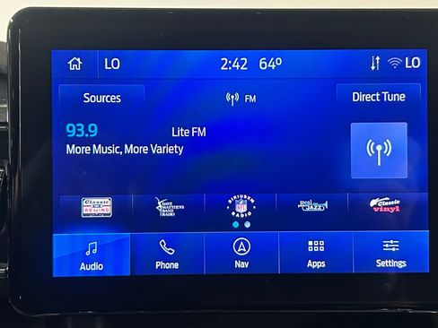 Used 2022 Ford Explorer XLT w/ Equipment Group 202A AWD/4WD image 85