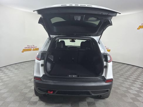Used 2022 Jeep Cherokee Trailhawk w/ Premium Leather Package image 5