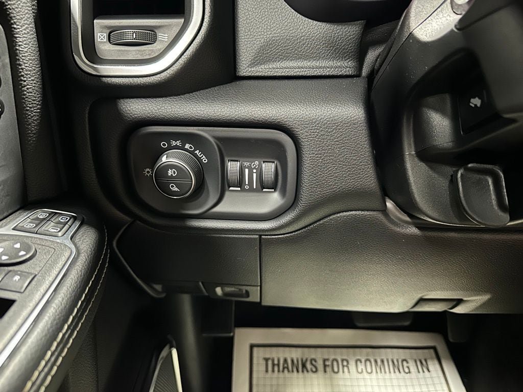 Used 2024 RAM 3500 Laramie AWD/4WD image 17