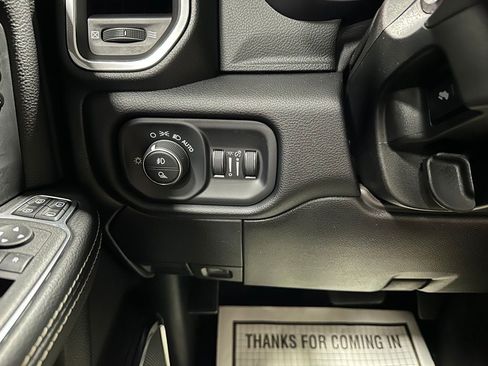 Used 2024 RAM 3500 Laramie AWD/4WD image 17