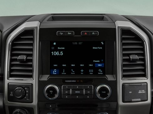 Used 2018 Ford F150 Lariat w/ Equipment Group 501A Mid AWD/4WD image 17