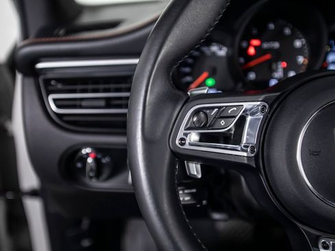 Used 2021 Porsche Macan GTS image 41