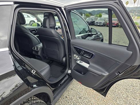 Used 2023 Mercedes-Benz GLC 300 4MATIC image 28