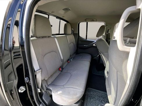 Used 2019 Nissan Frontier SV image 22