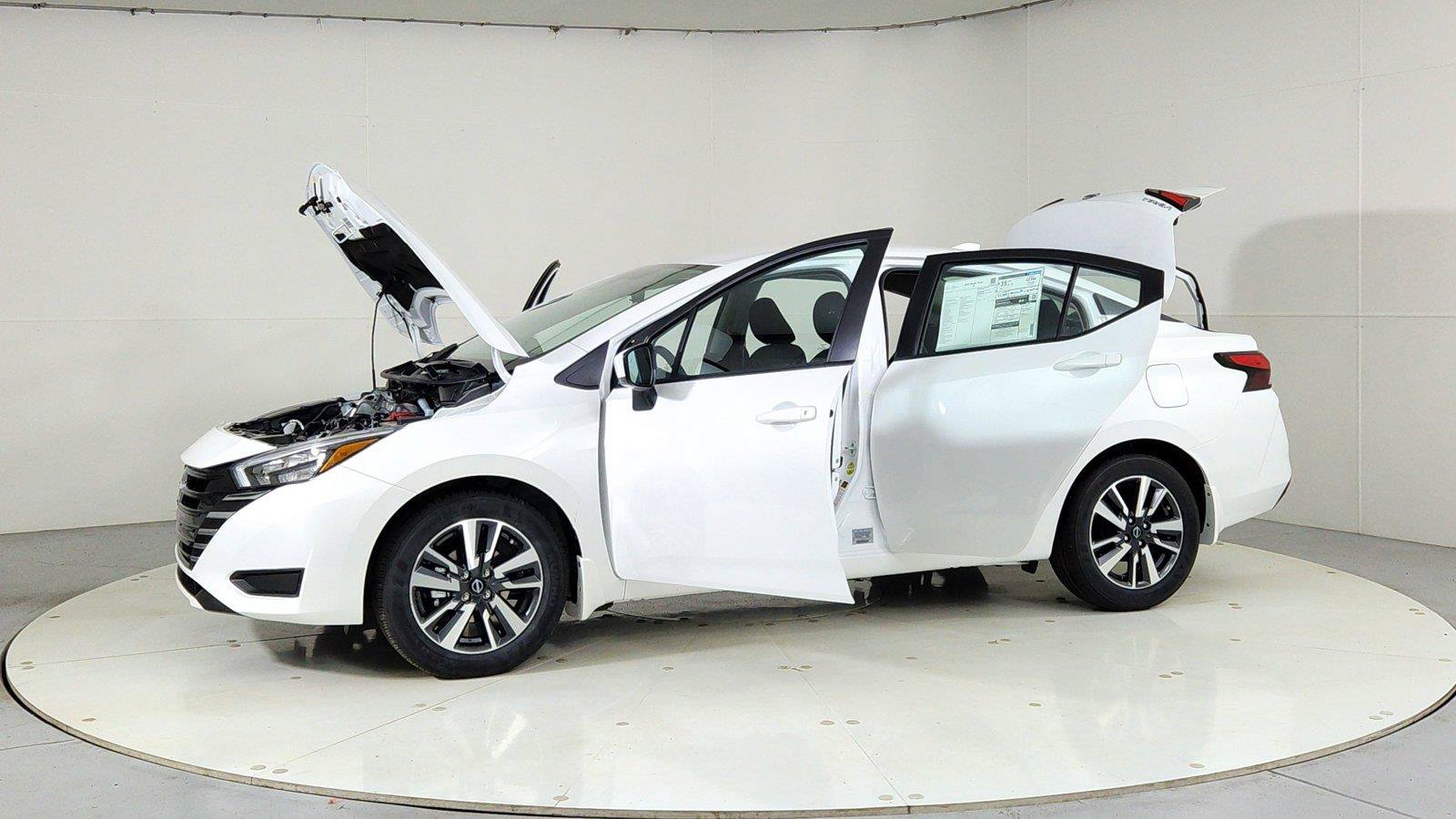Used 2025 Nissan Versa SV w/ Trunk Package FWD image 10