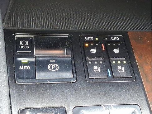 Used 2018 Lexus RX 450h AWD image 21