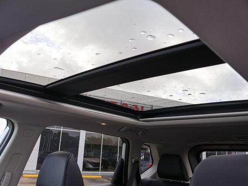 New 2026 Nissan Rogue SV image 9