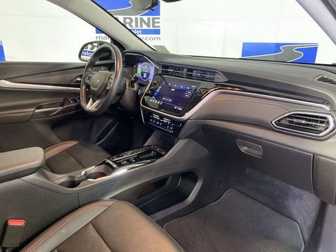 Certified 2023 Chevrolet Bolt EUV Premier w/ Redline Edition FWD image 33