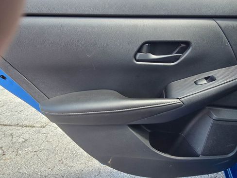 Used 2024 Nissan Sentra SV FWD image 13