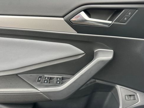 New 2026 Volkswagen Jetta SE image 10