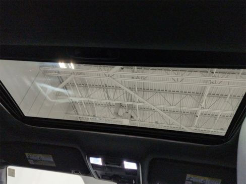 Used 2023 Toyota Tacoma TRD Off-Road w/ TRD Premium Off Road Package image 29