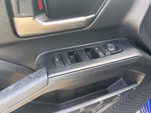 Used 2025 Toyota Tacoma TRD Off-Road AWD/4WD image 13