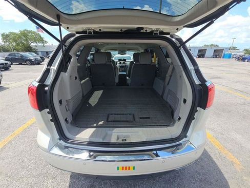 Used 2013 Buick Enclave Leather FWD image 16