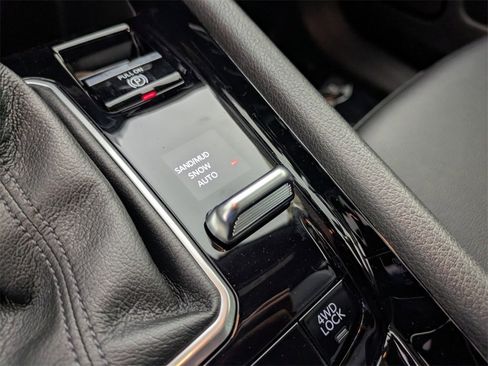 New 2026 Jeep Compass Latitude image 23