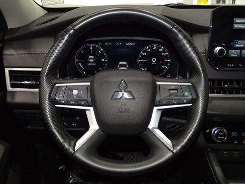 Used 2023 Mitsubishi Outlander SEL image 24