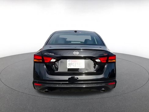 Used 2025 Nissan Altima 2.5 SR image 12