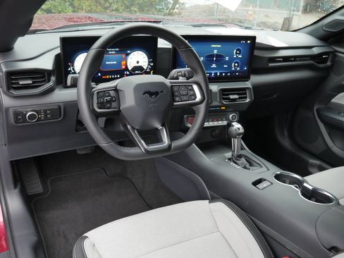 Certified 2025 Ford Mustang GT image 4