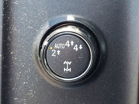 Used 2018 GMC Sierra 1500 Denali AWD/4WD image 24
