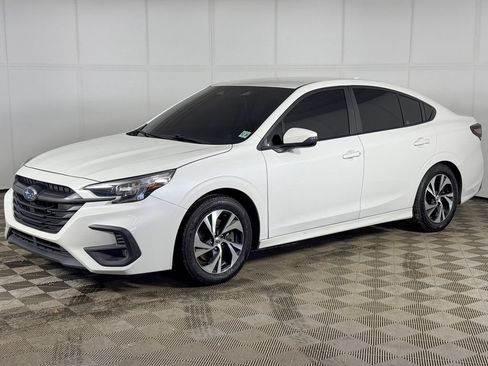 Used 2024 Subaru Legacy Premium AWD/4WD image 7