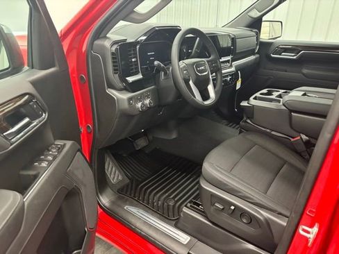 New 2026 GMC Sierra 1500 SLE w/ Preferred Package AWD/4WD image 11