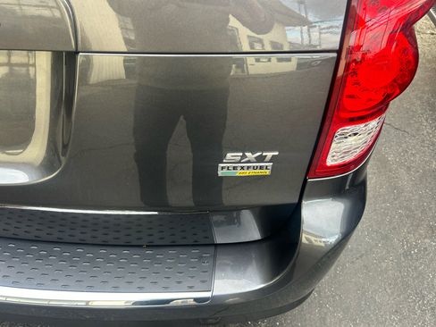 Used 2019 Dodge Grand Caravan SXT image 6