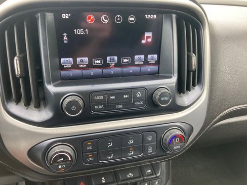 Used 2016 GMC Canyon SLT image 11