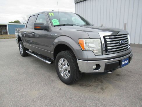 Used 2011 Ford F150 XLT w/ XLT Chrome Pkg image 3