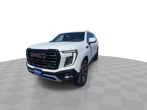 Used 2025 GMC Yukon XL AT4 w/ AT4 Premium Package AWD/4WD image 3