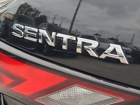 Used 2024 Nissan Sentra SV FWD image 9