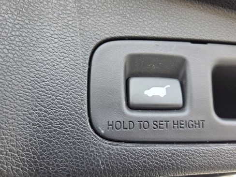 Used 2020 Honda CR-V EX-L image 12